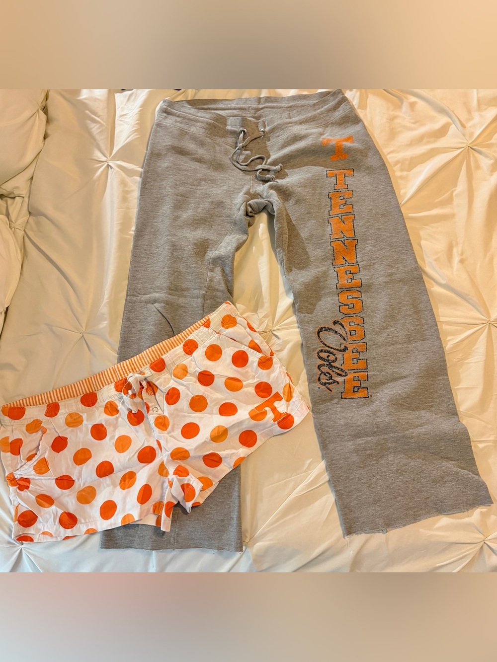 Women’s Tennessee gray pants & Polka Dot Pajama shorts